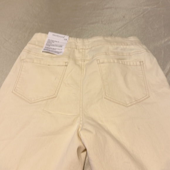 NWT- westbound Pull up Pants “the high rise fit”. Size 12 R - Picture 4 of 8